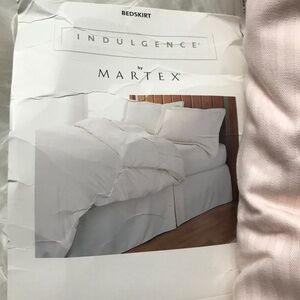NWT Martex Indulgence Sateen Bedskirt in Blush Sz Twin